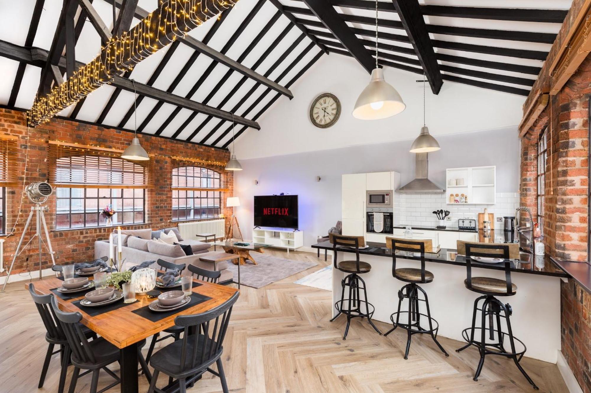 High End Luxury Townhouse In Jq, 4 Bedrooms, Flat Screen Tv In All Rooms, Free Parking, Near Birmingham City Centre Deposit Required Экстерьер фото