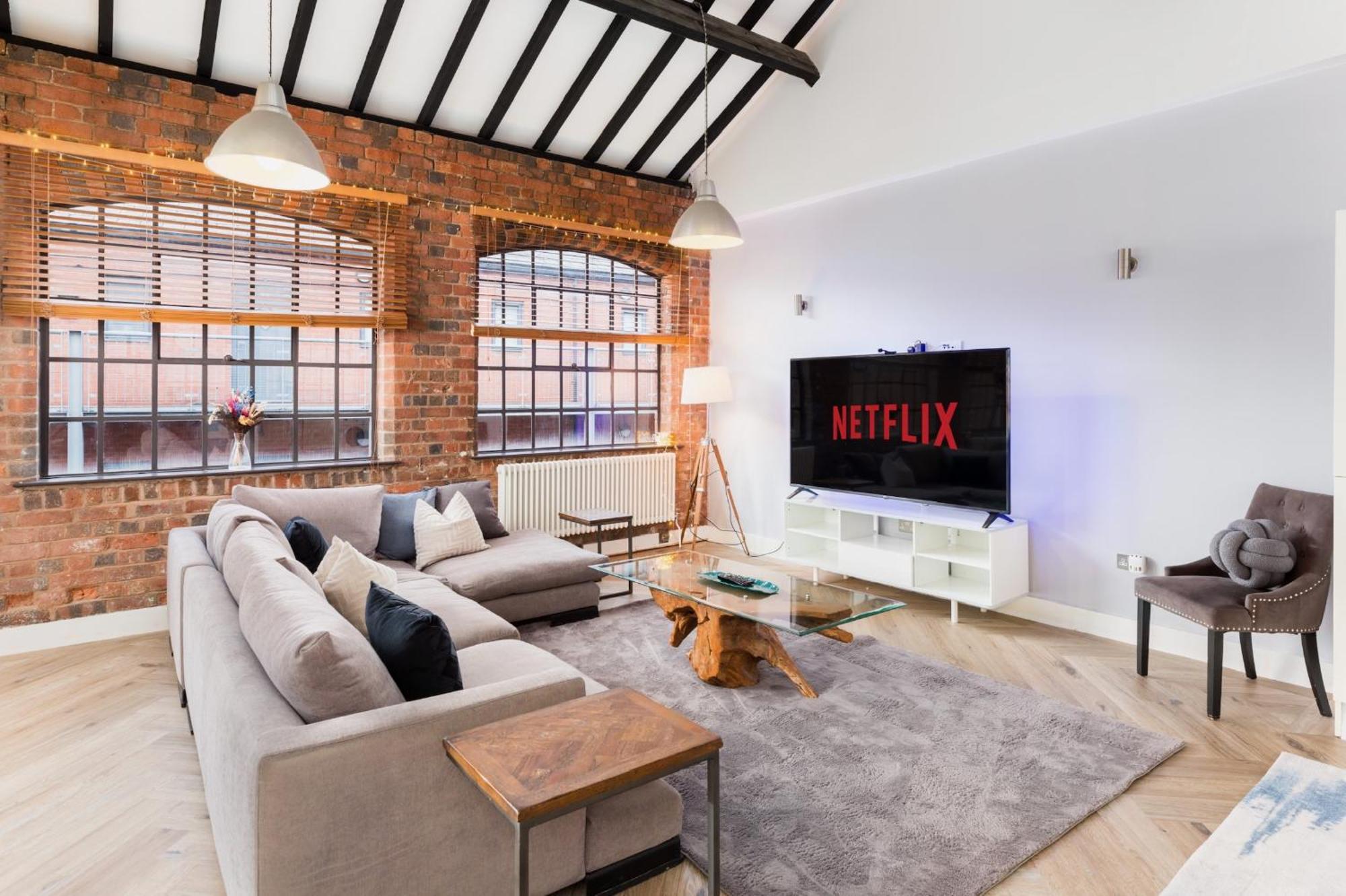 High End Luxury Townhouse In Jq, 4 Bedrooms, Flat Screen Tv In All Rooms, Free Parking, Near Birmingham City Centre Deposit Required Экстерьер фото