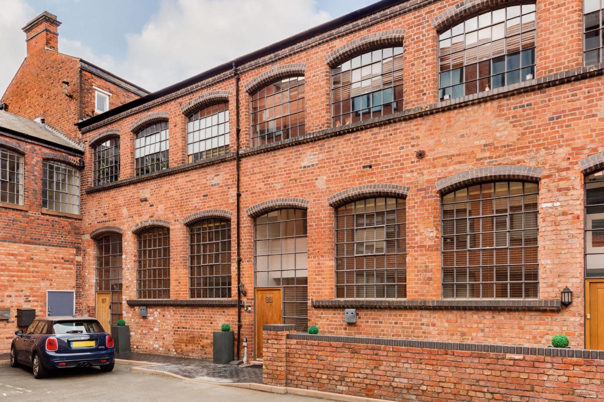High End Luxury Townhouse In Jq, 4 Bedrooms, Flat Screen Tv In All Rooms, Free Parking, Near Birmingham City Centre Deposit Required Экстерьер фото